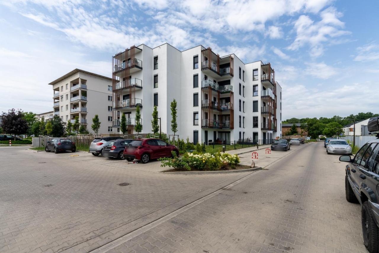Modern Apartment With Balcony & Free Garage Poznan By Noclegi Renters Экстерьер фото