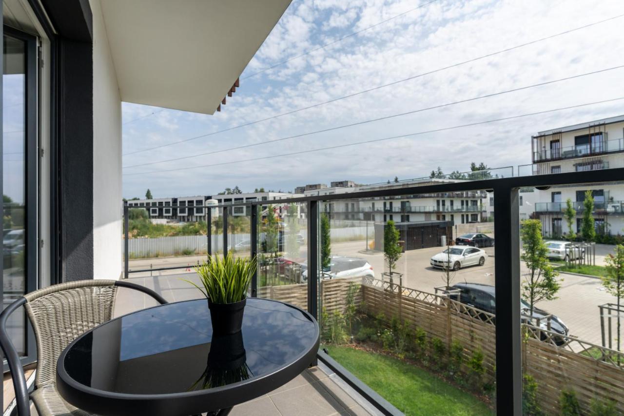 Modern Apartment With Balcony & Free Garage Poznan By Noclegi Renters Экстерьер фото